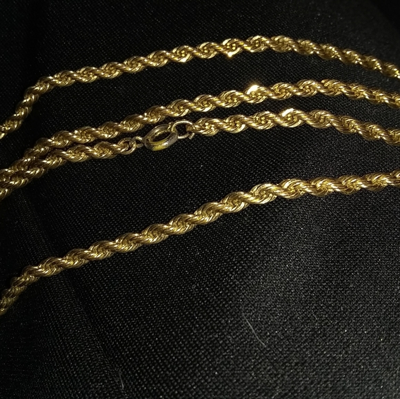 Jewelry - Picture 7 of 8